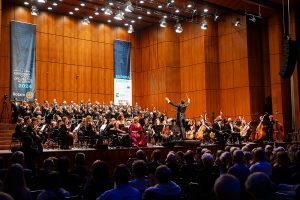 EYOA-Konzert 2024 im Rosengarten mit Dirigent Jan Paul Reinke